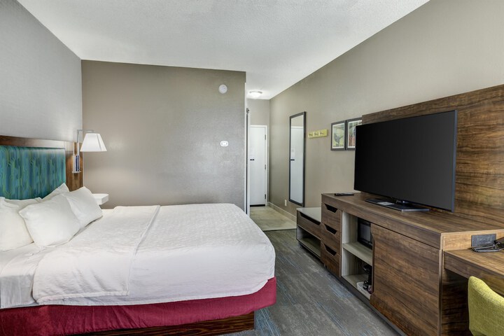 Room 31 of 48
