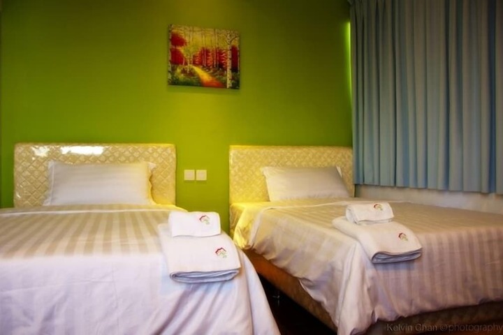 Room 5 of 19