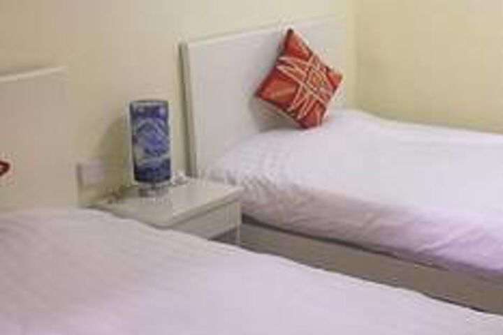 Room 29 of 34