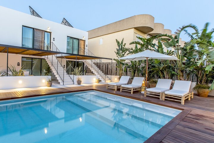 Pool 48 of 73