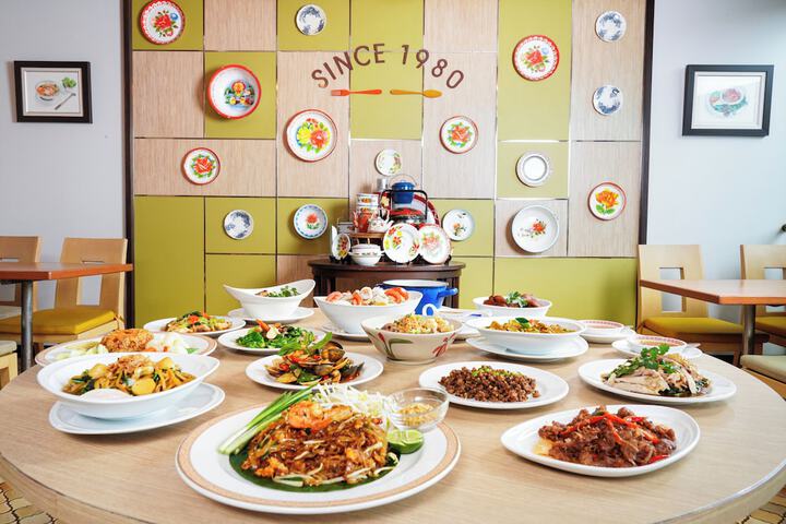 Dining 57 of 74
