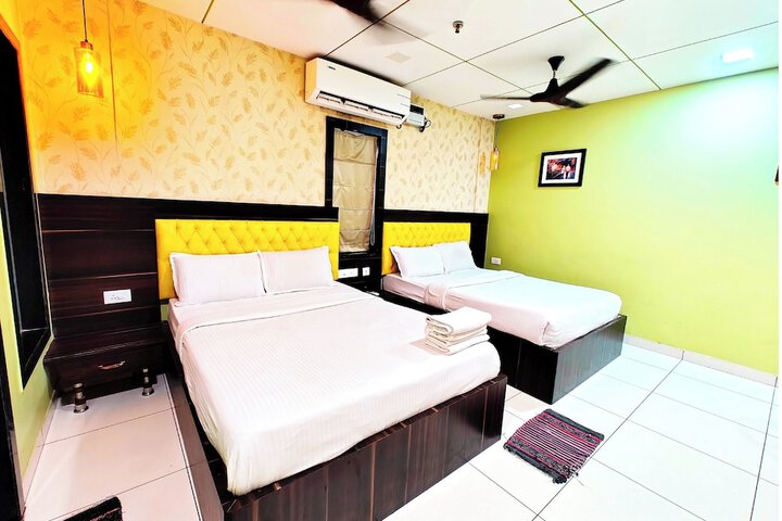 Room 9 of 22