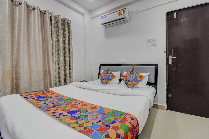 Room 12 of 22