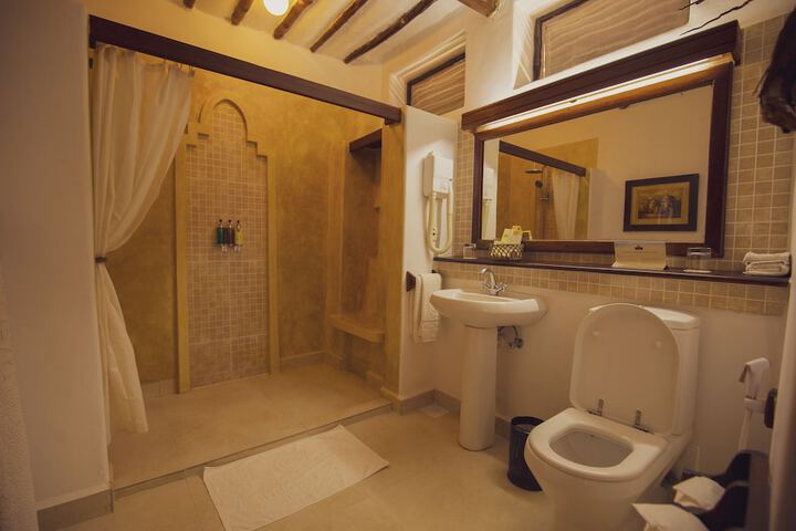Room 15 of 50