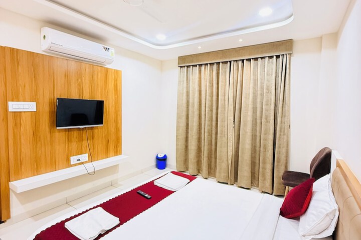 Room 15 of 43