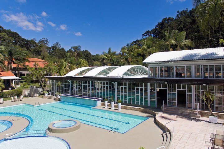 Pool 49 of 125