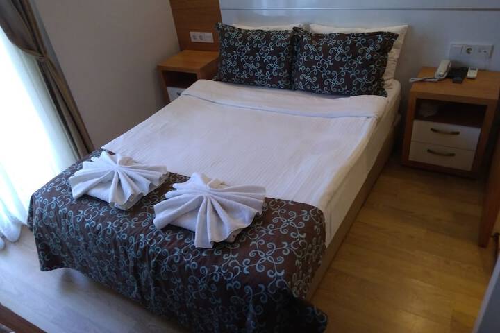 Room 4 of 123