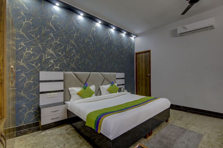 Room 22 of 46