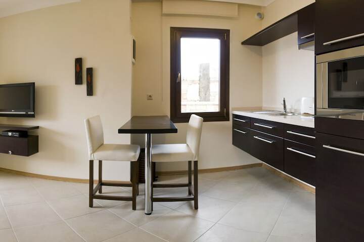 Private kitchenette