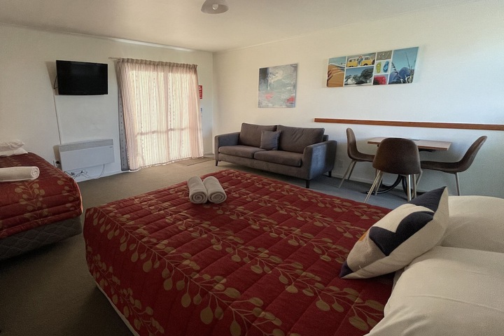 Room 9 of 62