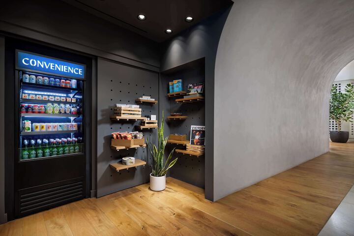 Snack bar