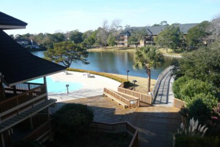 Pool 18 of 36