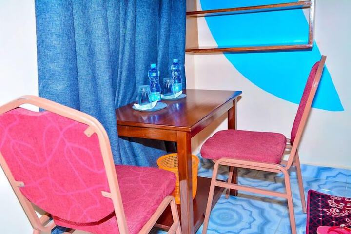 Room 5 of 20