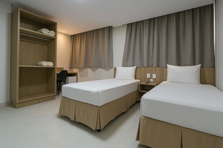 Room 10 of 21