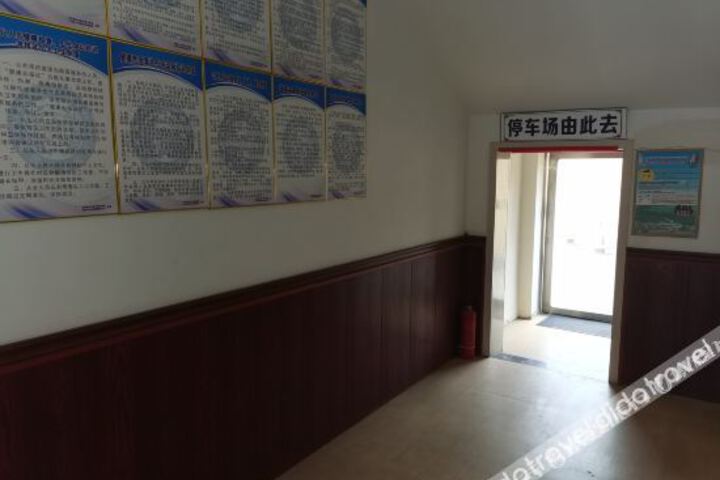 Hotel Interior 11 of 25
