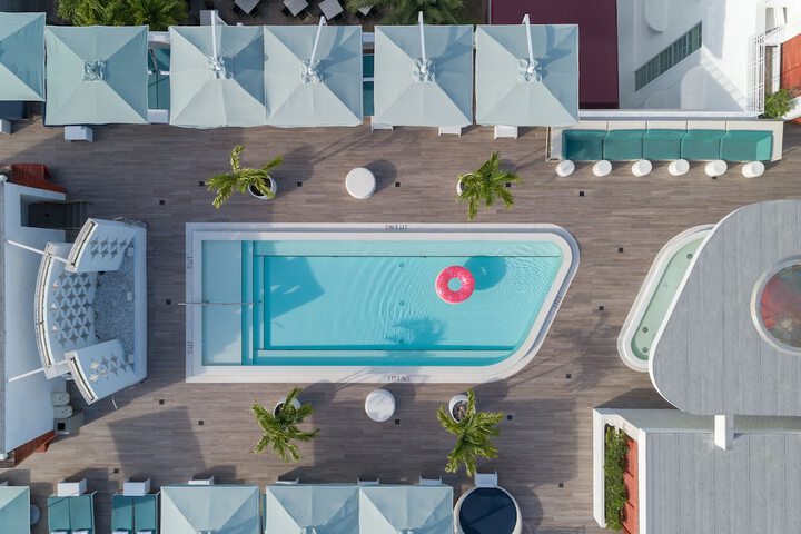 Rooftop pool