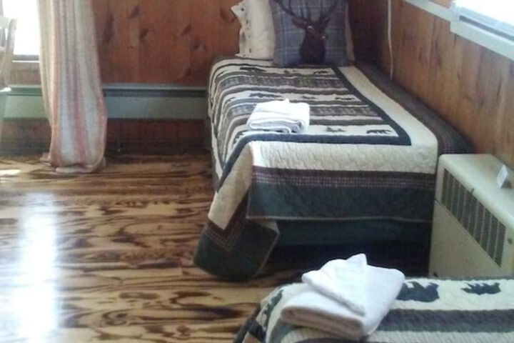Room 21 of 34