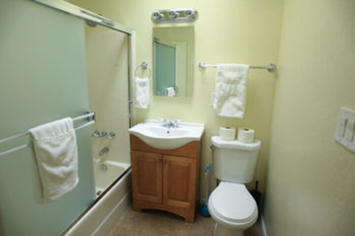 Room 2 of 53