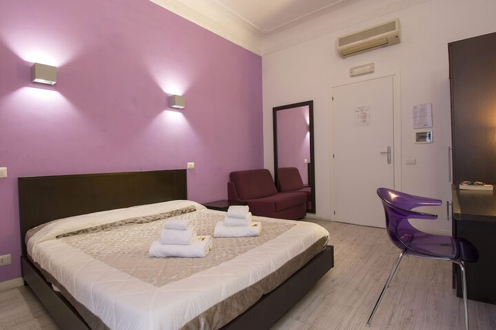 Room 21 of 63