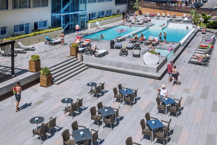 Pool Hotel