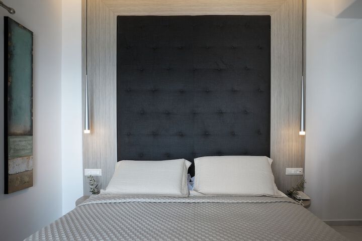 Room 22 of 211