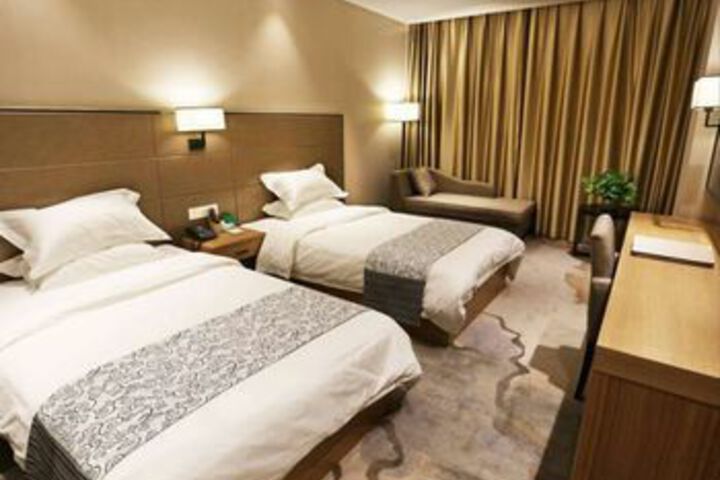 Room 3 of 15