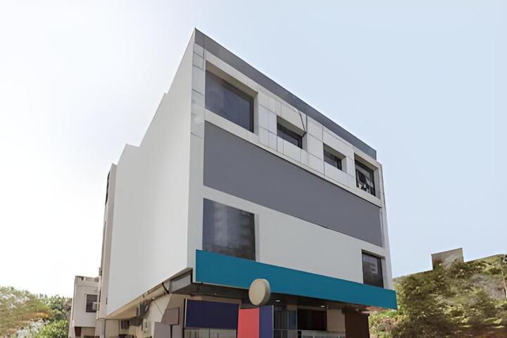 Hotel Eternity Elite