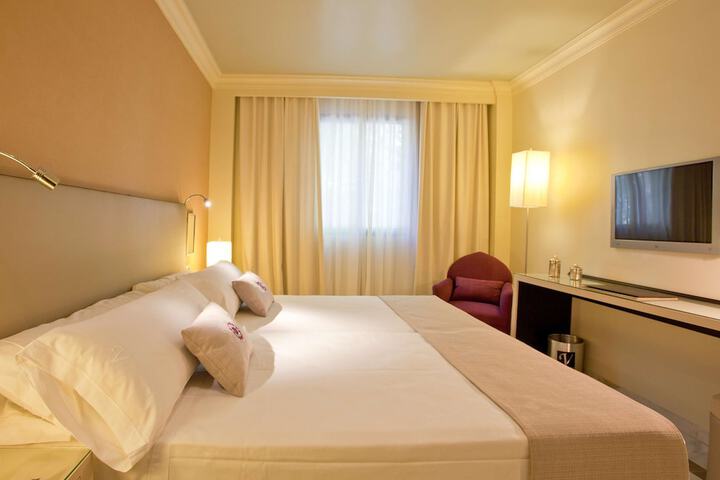 Room 15 of 57