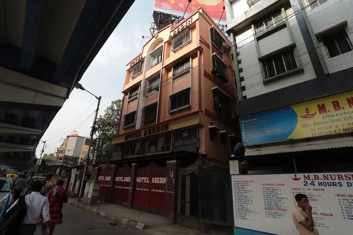 OYO 26143 Hotel Abedin