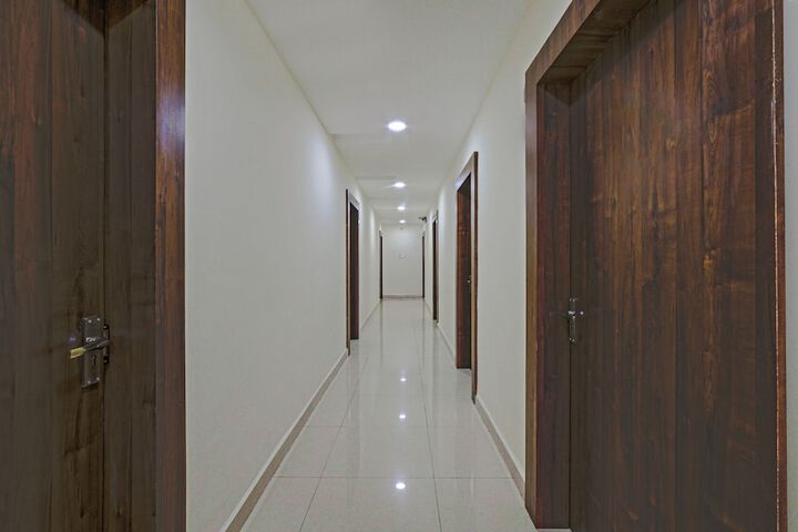 Hotel Interior 4 of 41