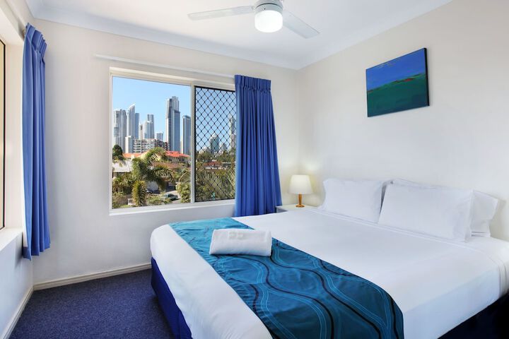 Room 4 of 31