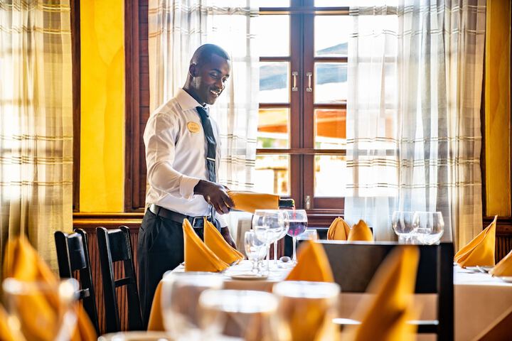 Dining 70 of 125