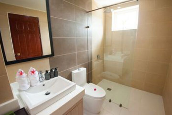 Room 4 of 60
