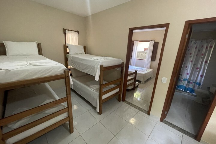 Room 8 of 106