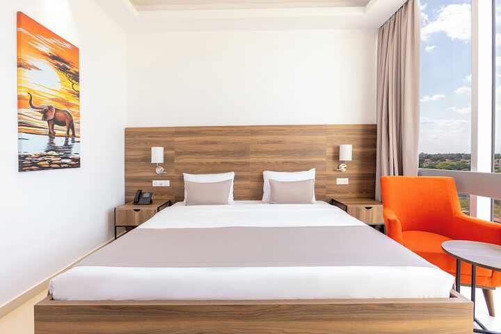 Room 8 of 20