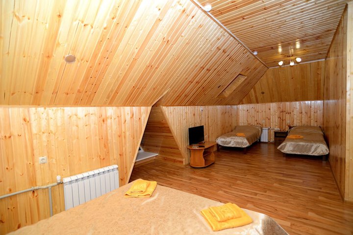 Room 16 of 29