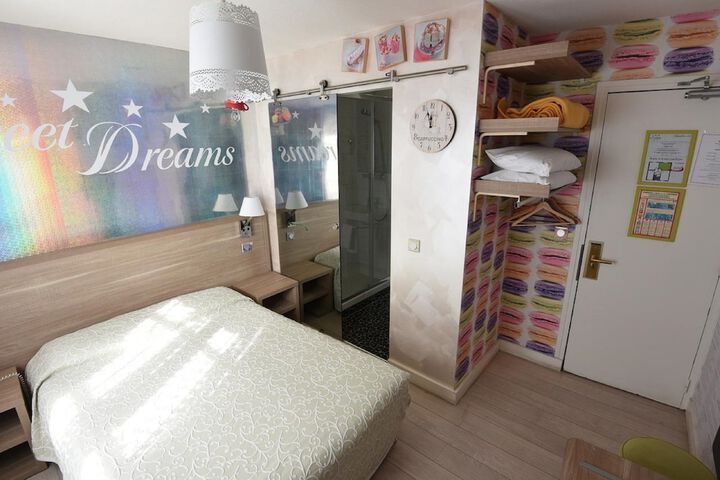 Room 18 of 47