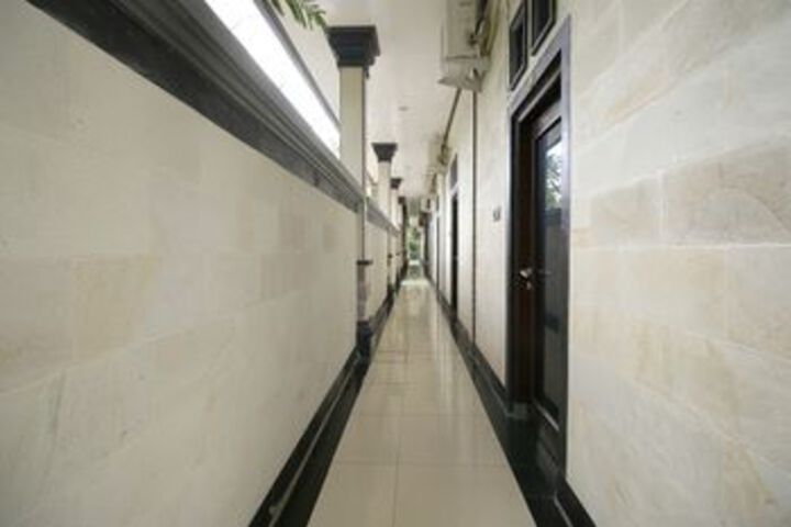 Ballroom/Hall 8 of 16