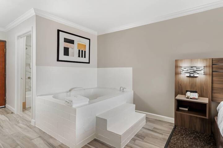 Room 42 of 65