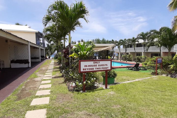 Hotel Exterior 78 of 79