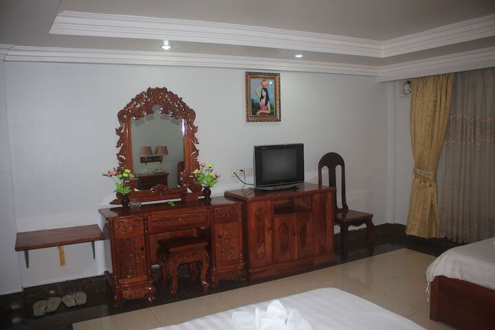 Room 10 of 63