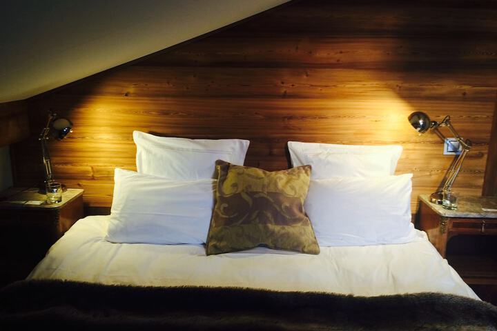 Room 8 of 64