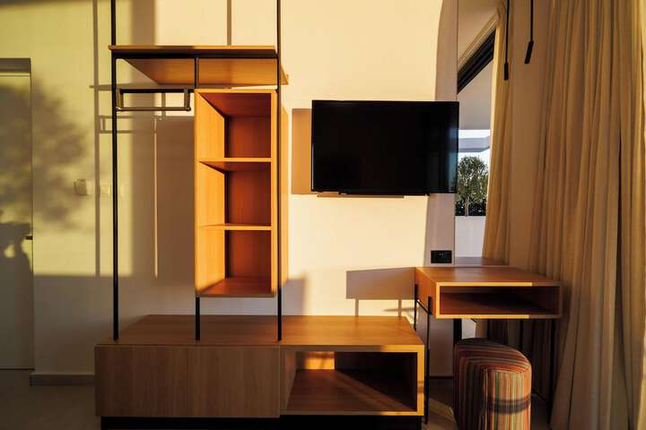 Room 7 of 52