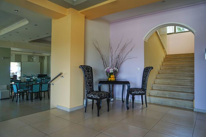 Hotel Interior 4 of 53