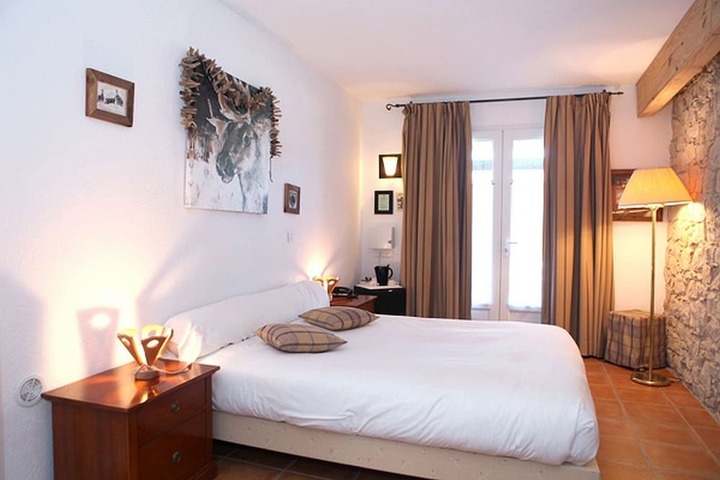 Room 3 of 55