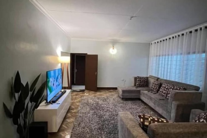 Room 12 of 24
