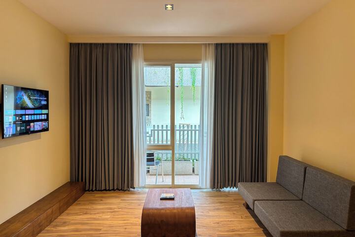 Room 16 of 53