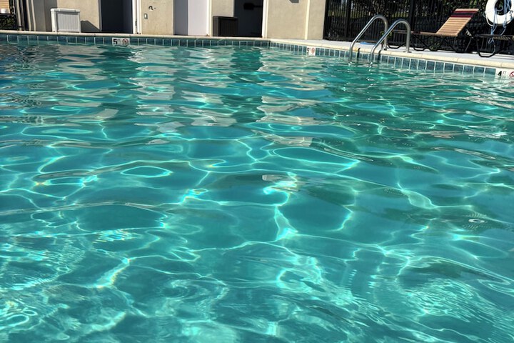 Hotel Pool