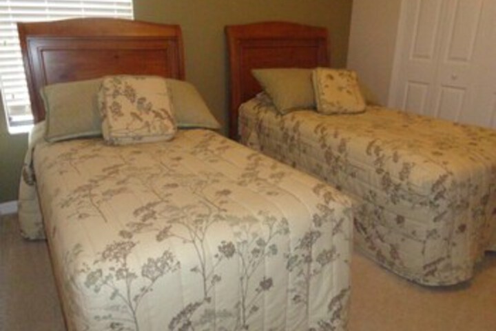Room 107 of 142