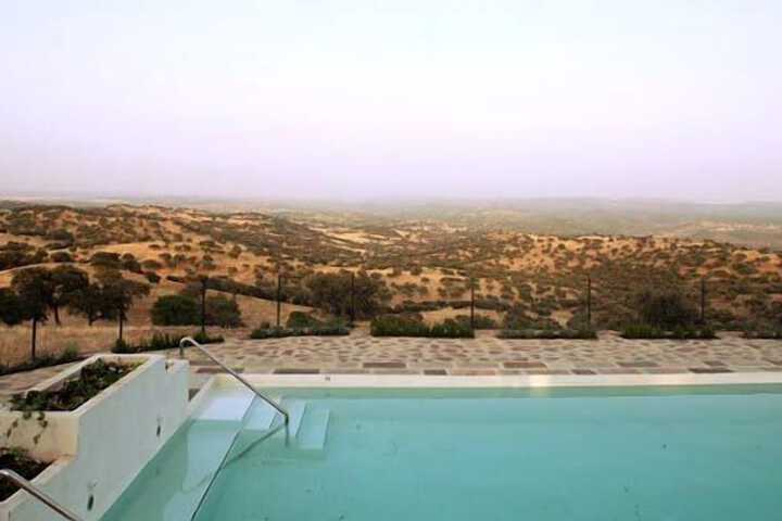 Pool 21 of 39